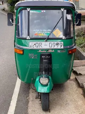 Bajaj 4 Stroke 2009 Three Wheel (Used)