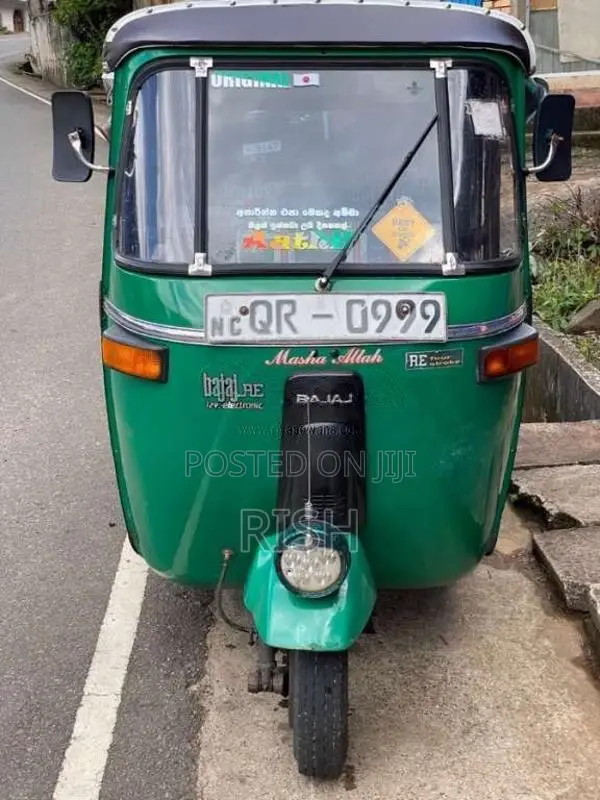 Bajaj 4 Stroke 2009 Three Wheel (Used)