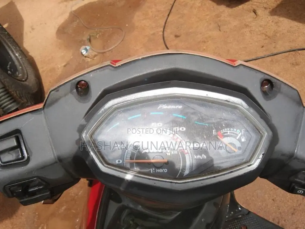 Hero Pleasure 2013 Motorbike (Used)