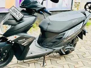 Yamaha ZR 2019 Motorbike (Used)