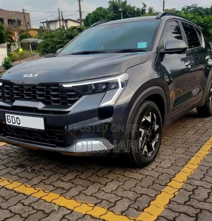 Kia Sonet 2025 SUV (Used)