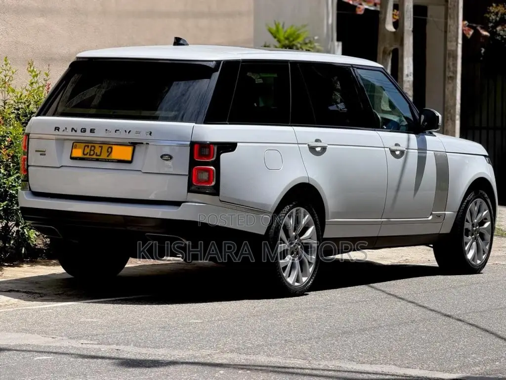 Land-Rover Range Rover P400e Biography LWB 2019 SUV (Used)