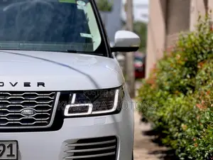 Land-Rover Range Rover P400e Biography LWB 2019 SUV (Used)