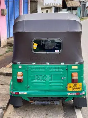 Bajaj 4 Stroke 2009 Three Wheel (Used)