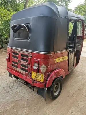 Bajaj Re 2015 Three Wheel (Used)