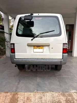 Nissan Vanette 2001 Van (Used)