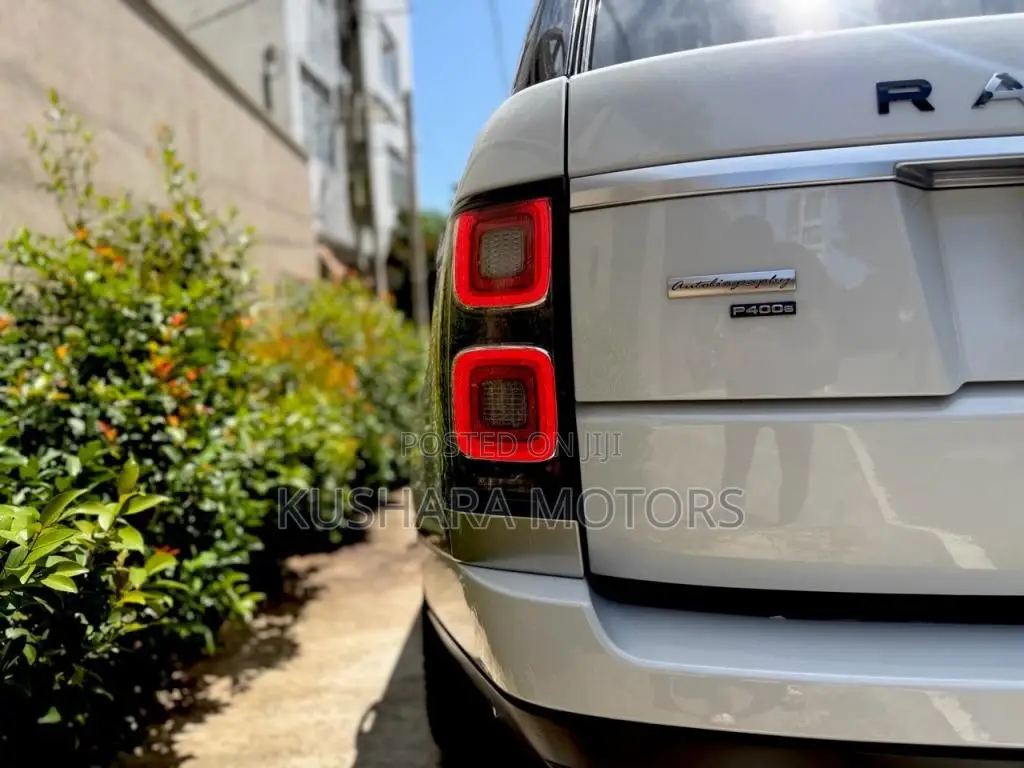 Land-Rover Range Rover P400e Biography LWB 2019 SUV (Used)