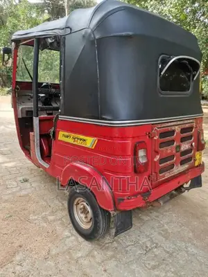 Bajaj Re 2015 Three Wheel (Used)