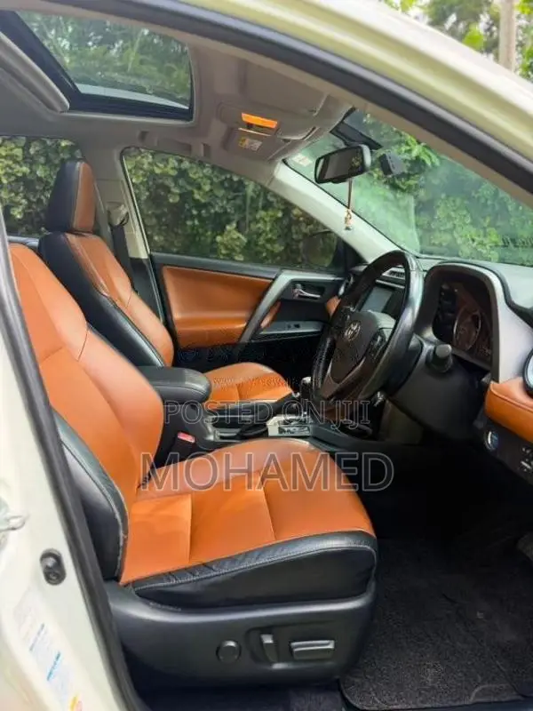 Toyota RAV4 2017 SUV (Used)
