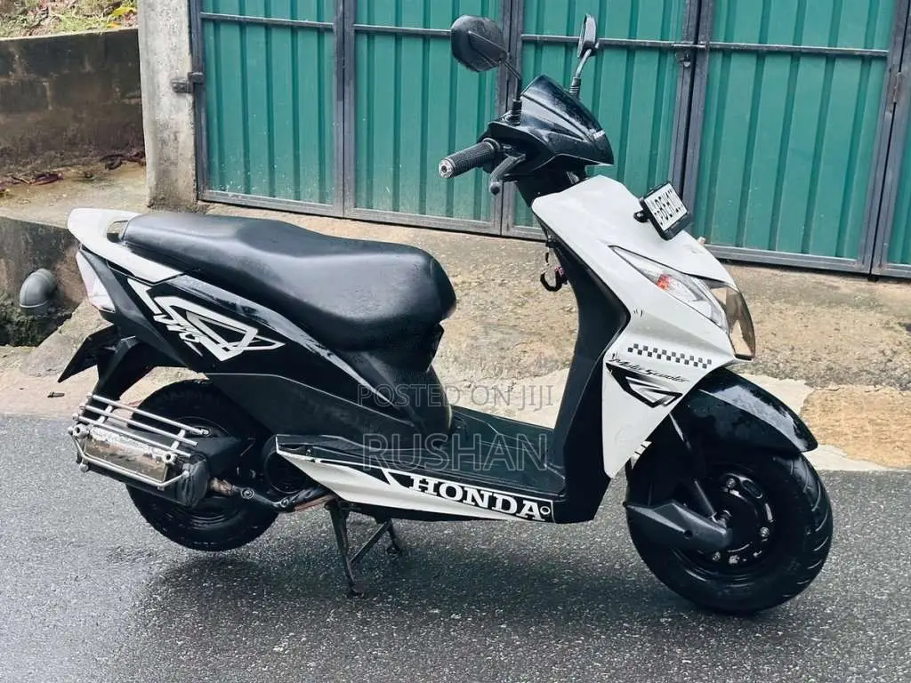 Honda Dio 2016 Motorbike (Used)