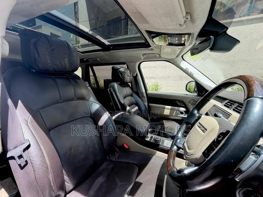 Land-Rover Range Rover P400e Biography LWB 2019 SUV (Used)
