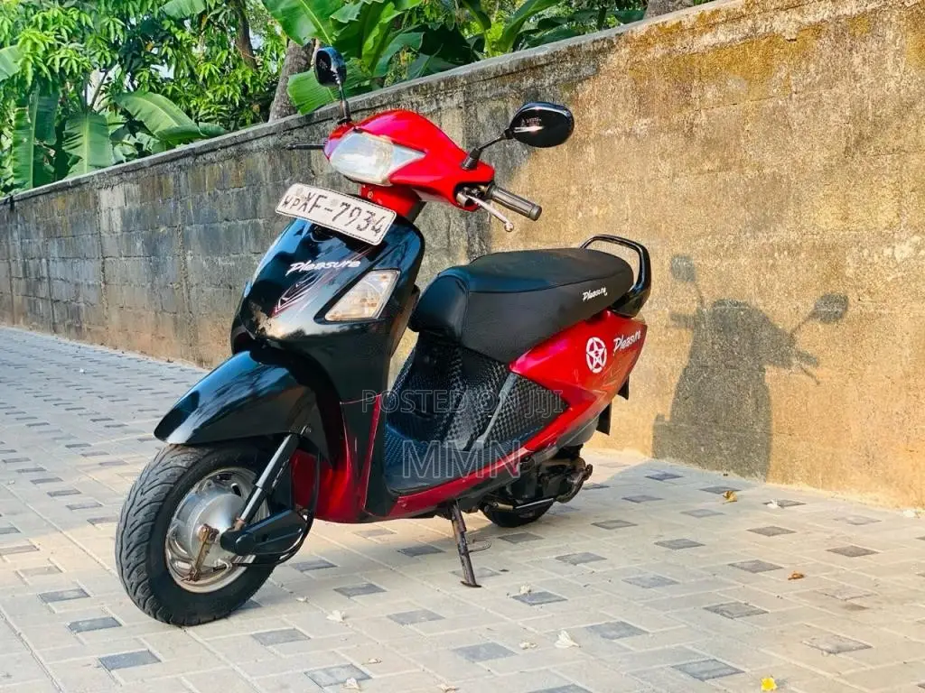 Hero Pleasure 2012 Motorbike (Used)