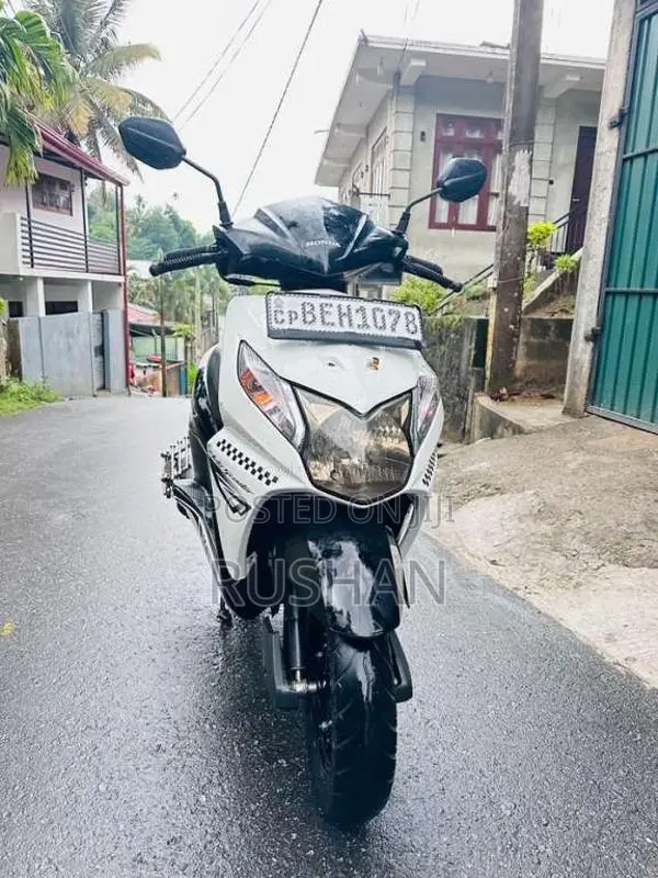 Honda Dio 2016 Motorbike (Used)