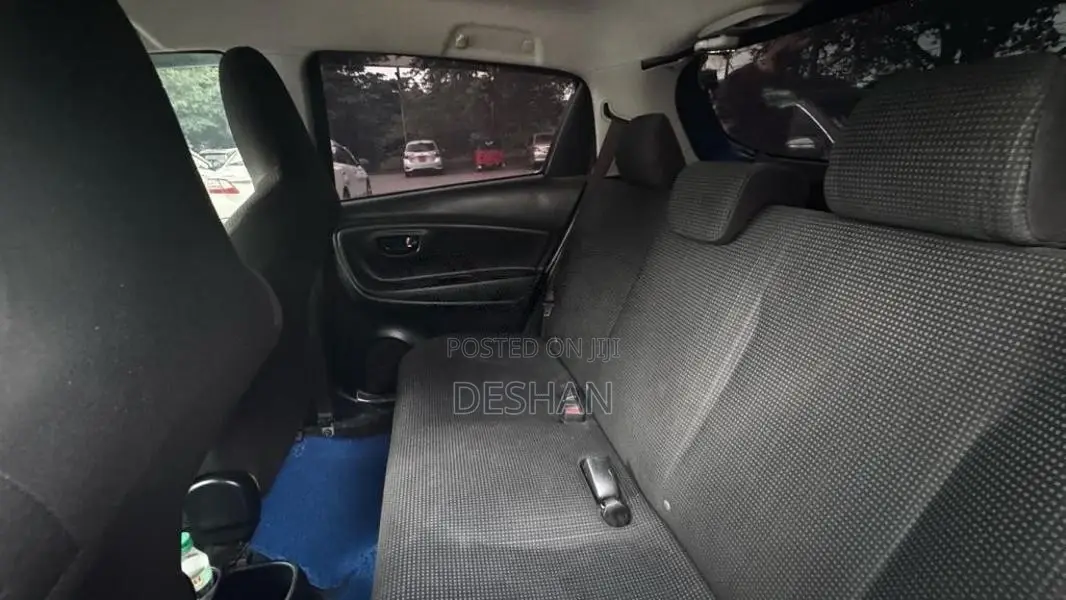 Toyota Vitz Safety 2017 Car (Used)