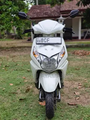 Honda Dio 2015 Motorbike (Used)