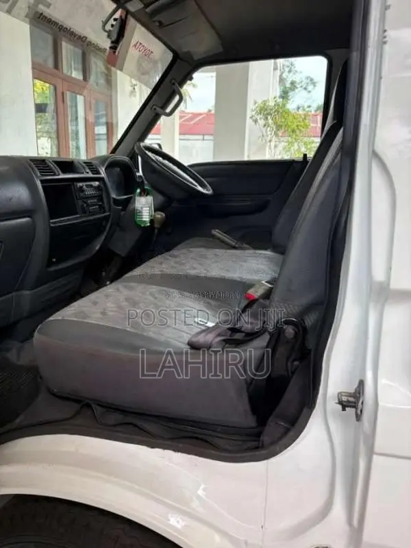 Nissan Vanette 2001 Van (Used)