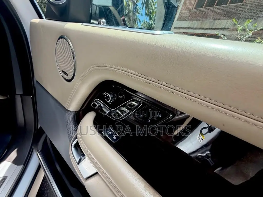 Land-Rover Range Rover P400e Biography LWB 2019 SUV (Used)