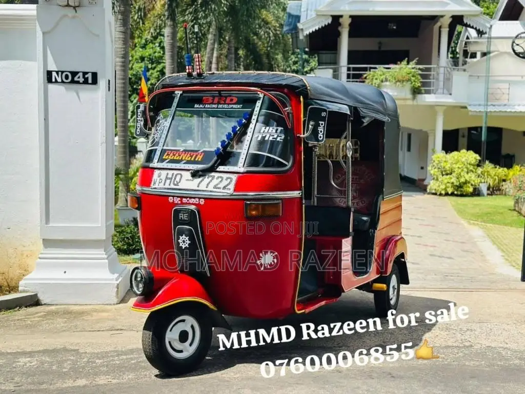 Bajaj RE 2 Stroke 2004 Three Wheel (Used)