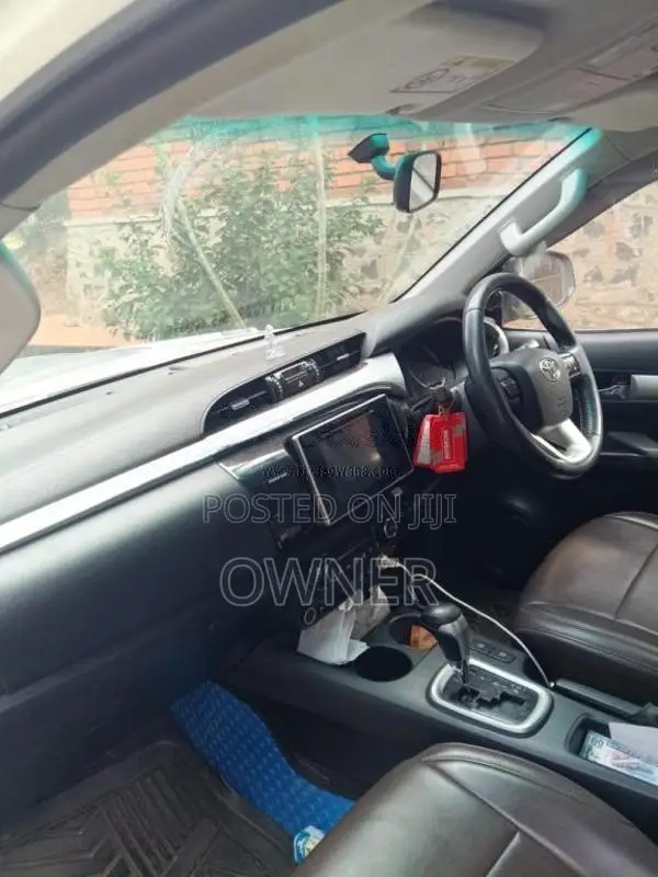 Toyota Hilux Revo Rocco 2017 Pickup (Used)