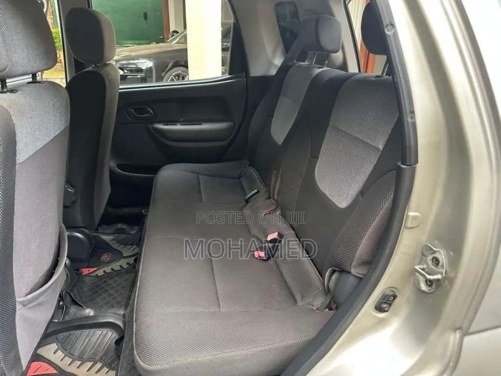 Chevrolet Cruze 2005 Car (Used)