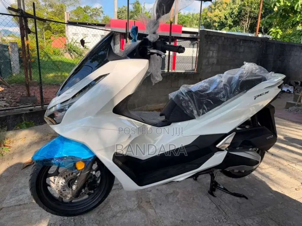 Honda PCX 125 UNUNREGISTERED 2025 Motorbike Brand New