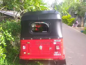 Bajaj 2 Stroke 2006 Three Wheel (Used)