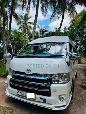 Toyota KDH High Roof GL 2007 Van (Used)