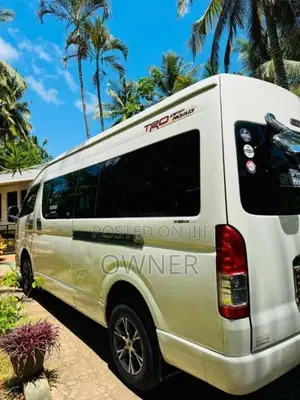 Toyota KDH High Roof GL 2007 Van (Used)