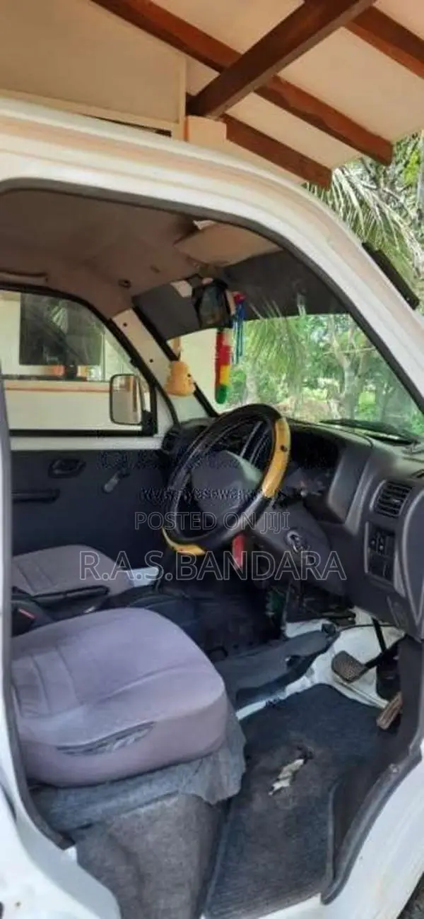 Suzuki Every 2002 Van (Used)