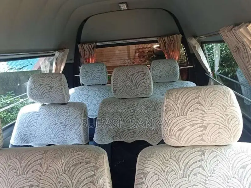 Nissan Caravan E25 2003 Van (Used)