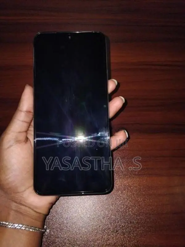 Honor 200 (Used)