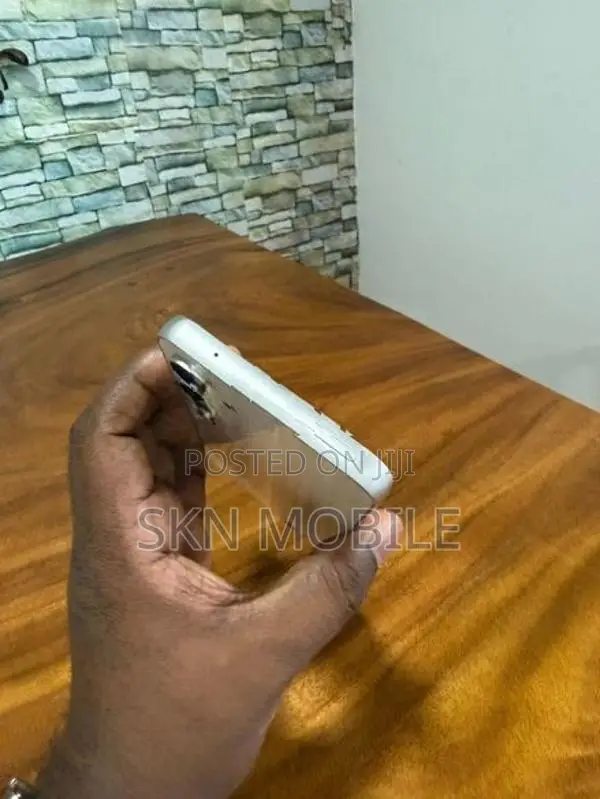 Samsung Galaxy S23 FE 8GB 256GB 5G (Used)