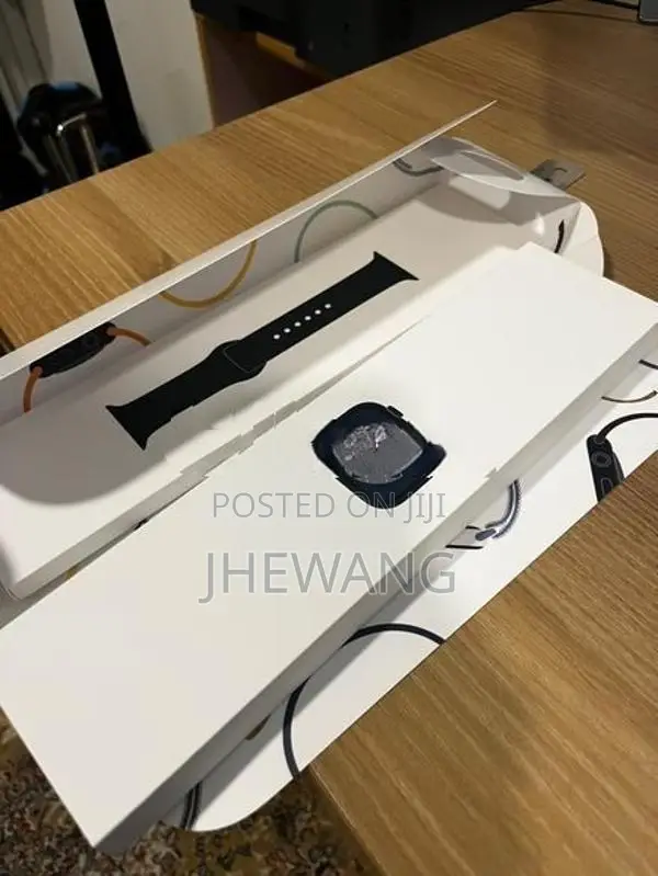 Apple Watch 8 Celluar Full Box