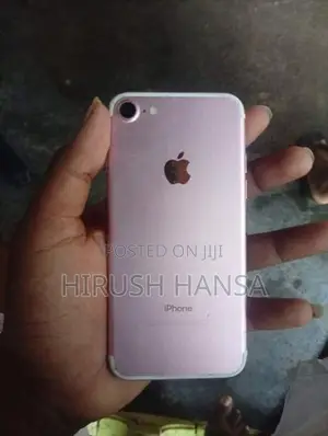 Apple iPhone 7 128GB (Used)
