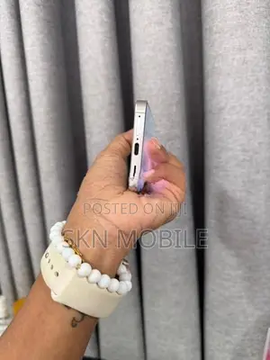 Samsung Galaxy S24 8GB 256GB 5G (Used)