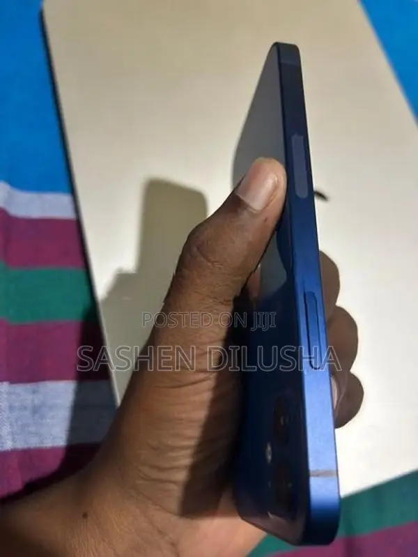 Apple iPhone 12 Mint condition (Used)