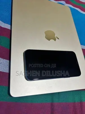 Apple iPhone 12 Mint condition (Used)