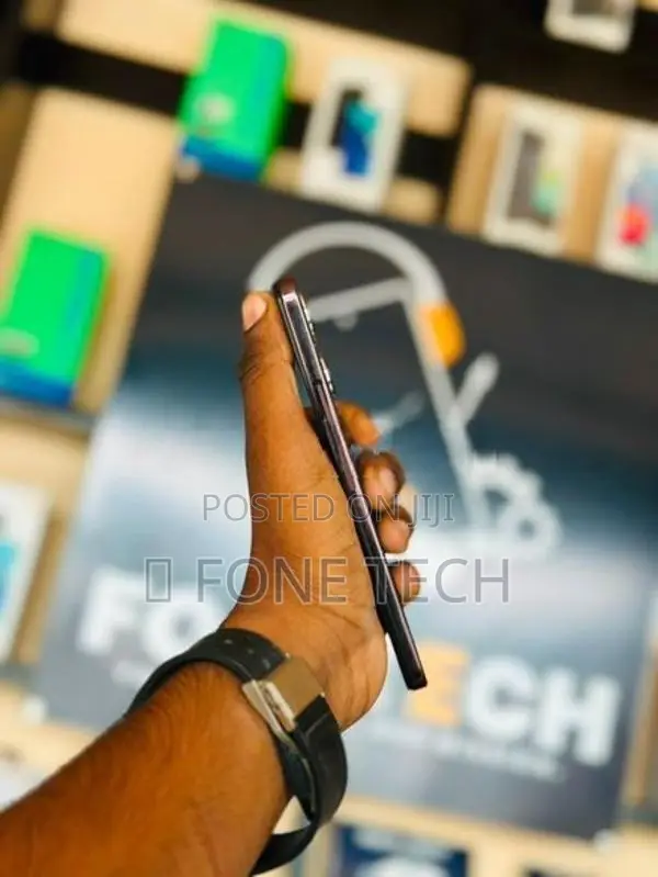 Vivo Y28s 5G 128GB (Used)