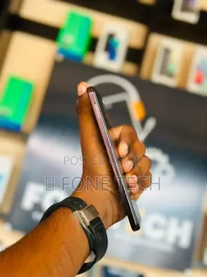 Vivo Y28s 5G 128GB (Used)