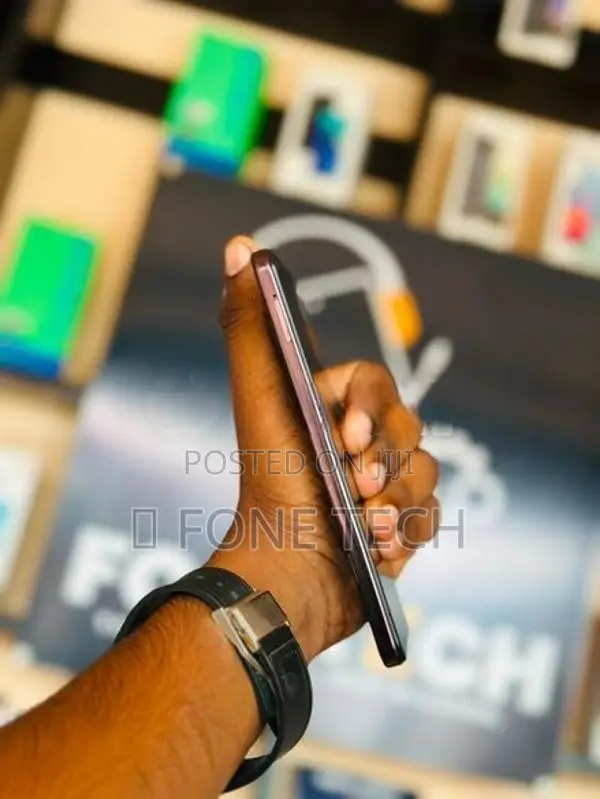 Vivo Y28s 5G 128GB (Used)
