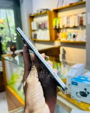 Vivo Y19 128GB (Used)