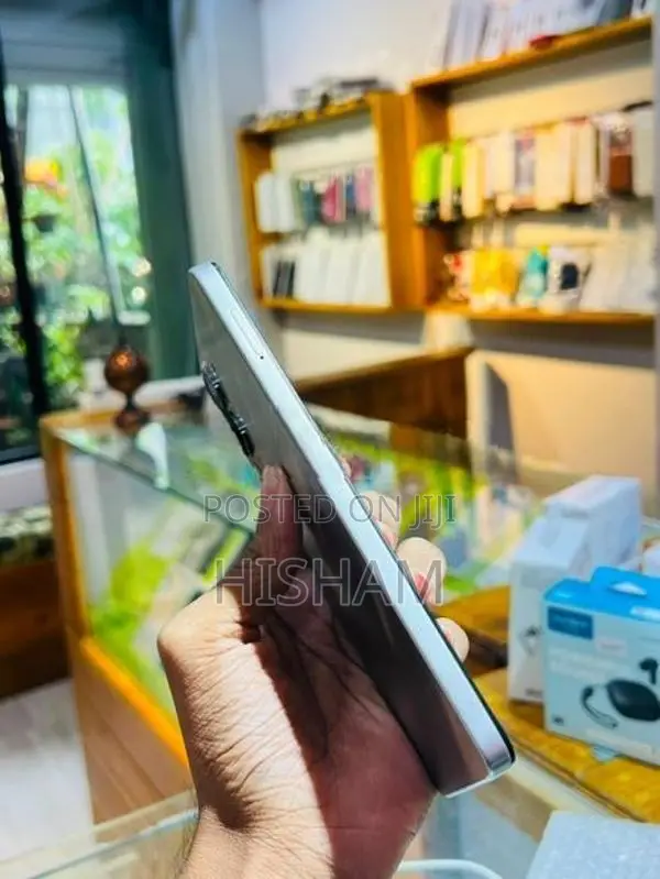 Vivo Y19 128GB (Used)