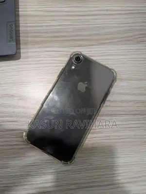 Apple iPhone XR (Used)