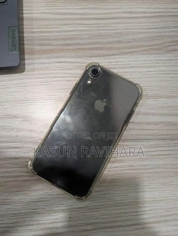 Apple iPhone XR (Used)