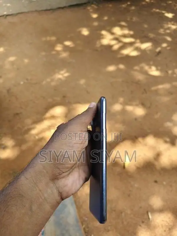 Vivo V60 (Used)