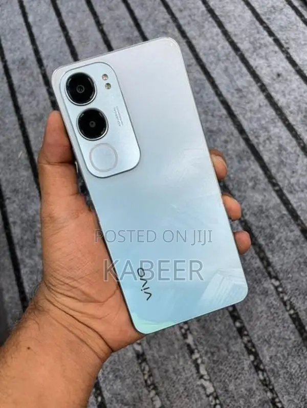 Vivo Y29 5G 6GB 128GB (Used)