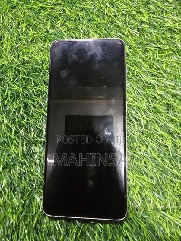 Samsung Galaxy S20 (Used)