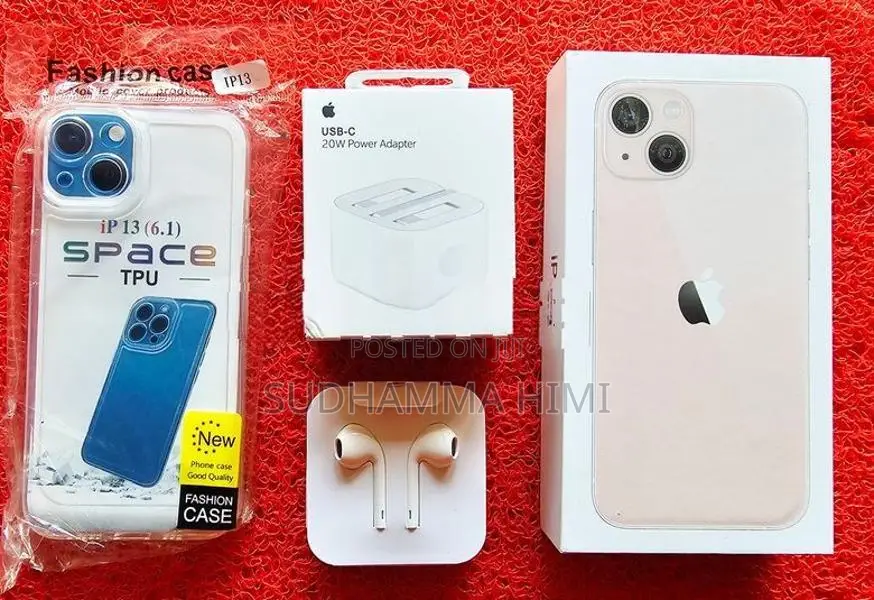 Apple iPhone 13 (Used)