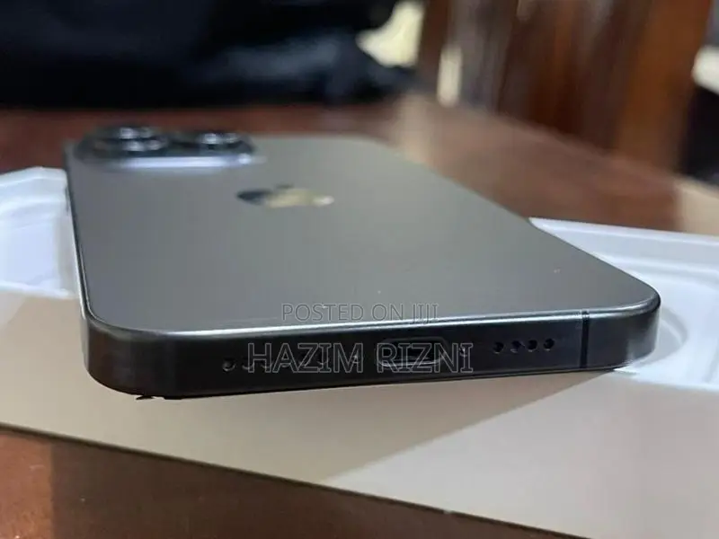 Apple iPhone 15 Pro Max (Used)