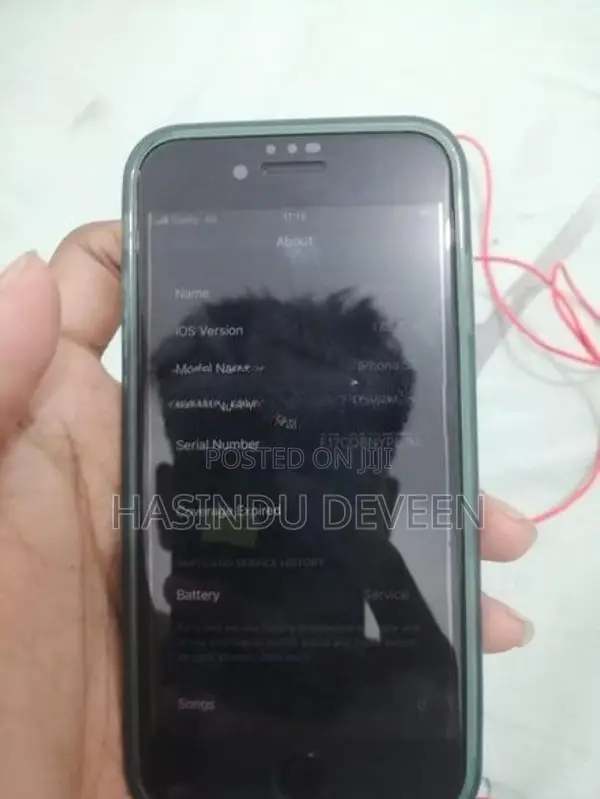 Apple iPhone SE 2 (Used)